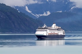 Alaska cruise ship